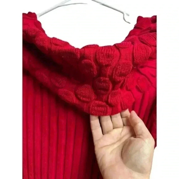 United States Sweaters Off the Shoulders Red Sweater Size Medium - Picture 4 of 8